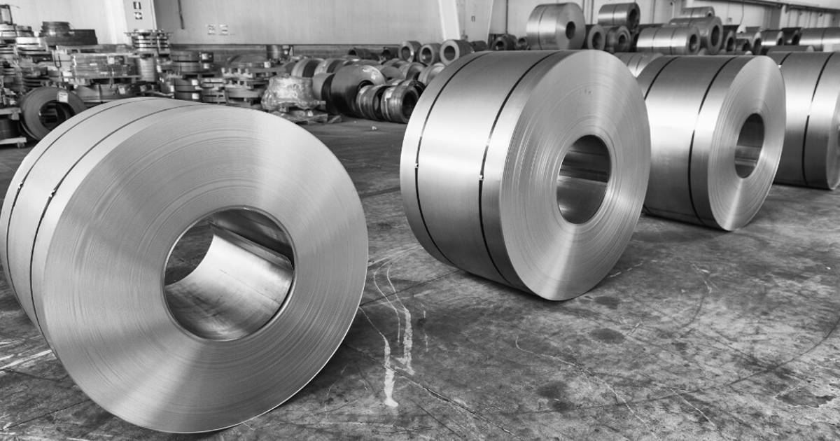 Горячекатаный и холоднокатаный прокат: полное руководство по технологиям и особенностям